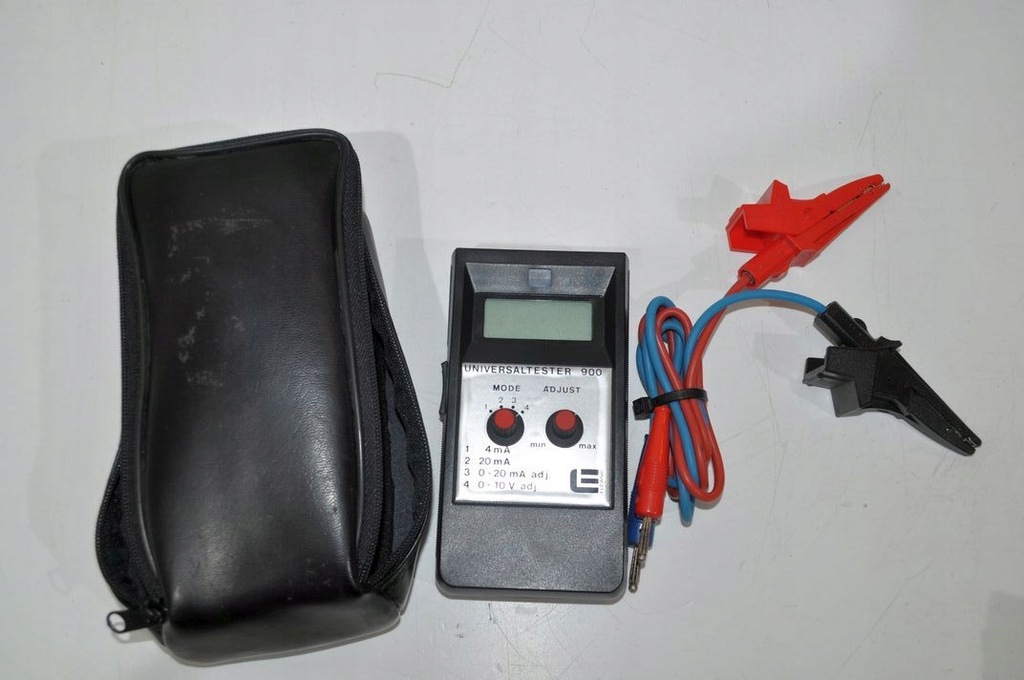 Penguji dan kalibrator Penguji universal 900